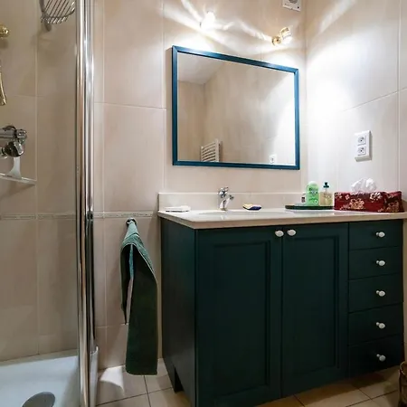 Studio Avec Piscine Dans Maison Forte, 8Km Sarlat Апартаменты Saint-Andre-d'Allas